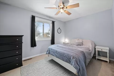 Bedroom - 2131 E 9th Pl, Hobart, IN 46342 photo 4 of 4