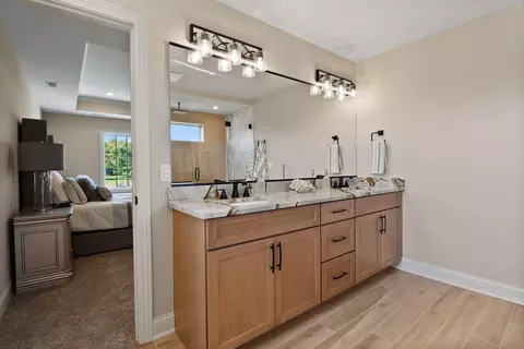 Bath - 515 Meadow Brooke Ln, Dyer, IN 46311 photo 1 of 11