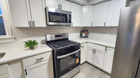 Kitchen - 2014 Elm St, Griffith, IN 46319 photo 3 of 3