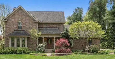 8416 E 400, Rolling Prairie, IN 46371