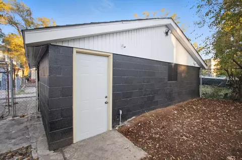 Exterior - 537 Harrison St, Gary, IN 46402 photo 3 of 3