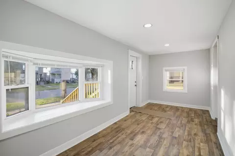 Entry Way - 537 Harrison St, Gary, IN 46402 photo 1 of 5