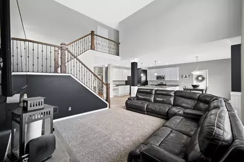 8825 Marquette St, Saint John, IN 46373 photo 2