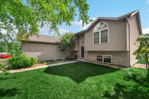 Exterior - 196 Spring View Dr, Porter, IN 46304 photo 1 of 5