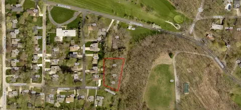 850 Avondale St, Valparaiso, IN 46385