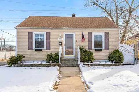 2736 Norman St, Highland, IN 46322