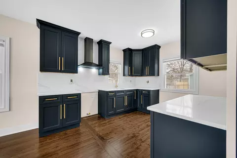 Kitchen - 755 Johnson St, Gary, IN 46402 photo 2 of 5