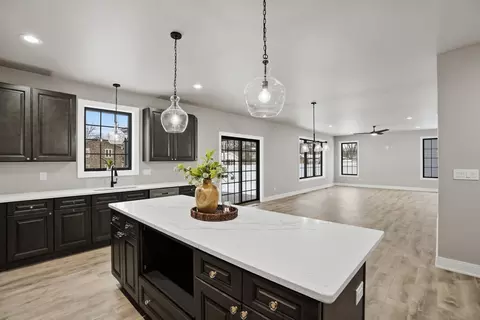 Kitchen - 8201 Castle Dr, Munster, IN 46321 photo 1 of 5
