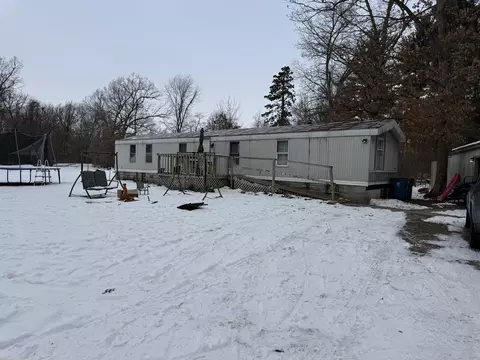 4290 Winesap Ln, Wheatfield, IN 46392