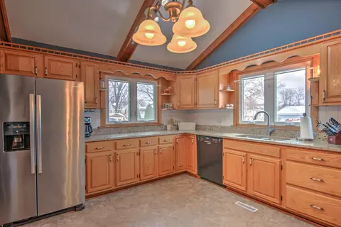 516 E North St, Crown Point, IN 46307 photo 6