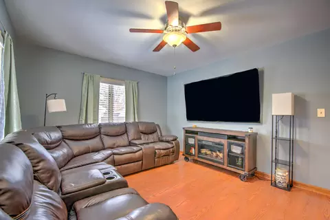 516 E North St, Crown Point, IN 46307 photo 4