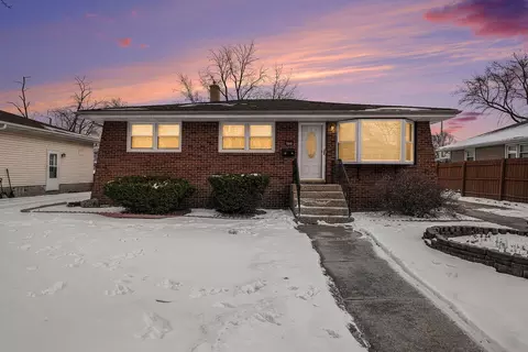 7845 Van Buren Ave, Munster, IN 46321