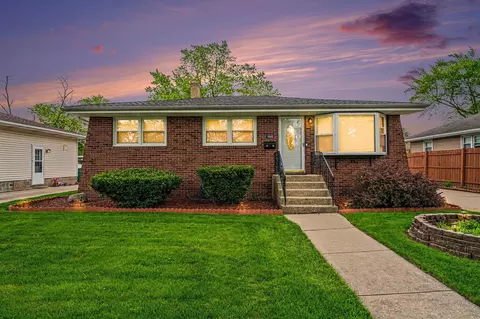 7845 Van Buren Ave, Munster, IN 46321