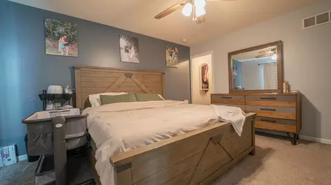 Bedroom - 695 Cross Meadows Dr, Valparaiso, IN 46385 photo 2 of 4