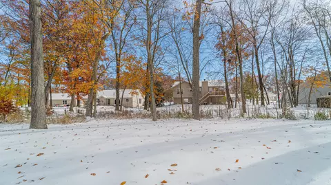 Exterior - 695 Cross Meadows Dr, Valparaiso, IN 46385 photo 6 of 6