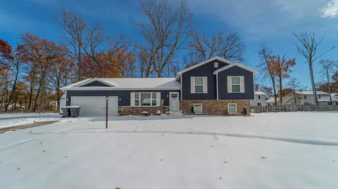 Exterior - 695 Cross Meadows Dr, Valparaiso, IN 46385 photo 1 of 6