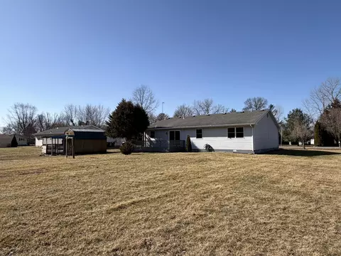 Exterior - 9103 Estates Dr, De Motte, IN 46310 photo 6 of 7