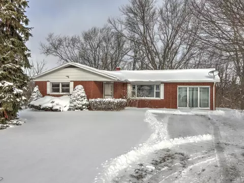 8343 W Pahs Rd, Michigan City, IN 46360
