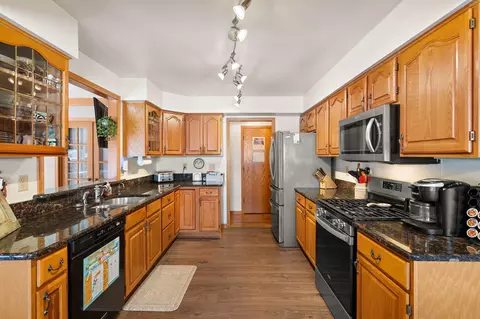 Kitchen - 1555 Maumee Dr, Valparaiso, IN 46385 photo 1 of 2