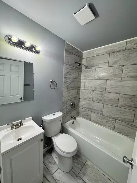 Bath - 1824 Central Dr, Gary, IN 46407 photo 1 of 2