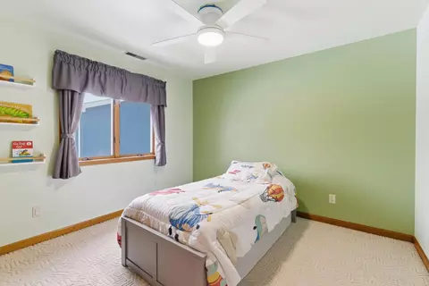 Bedroom - 713 N Robin Ct, Griffith, IN 46319 photo 4 of 9