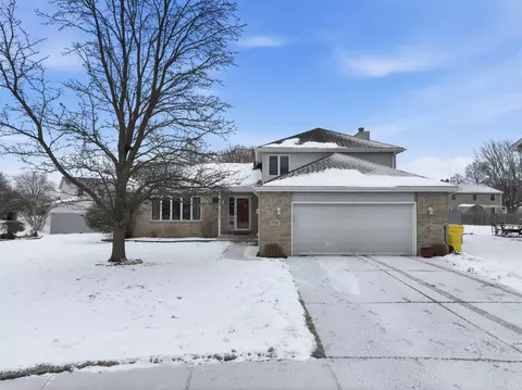 Exterior - 713 N Robin Ct, Griffith, IN 46319 photo 1 of 8