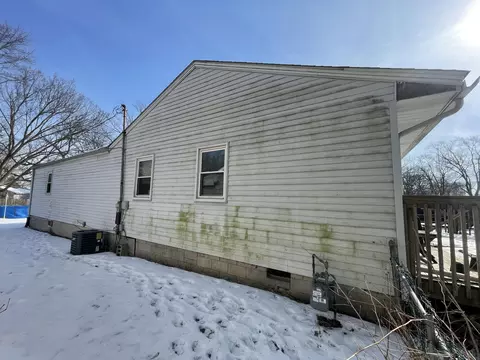 Exterior - 332 Maple St, Crown Point, IN 46307 photo 3 of 6