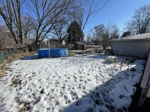 Exterior - 332 Maple St, Crown Point, IN 46307 photo 5 of 6