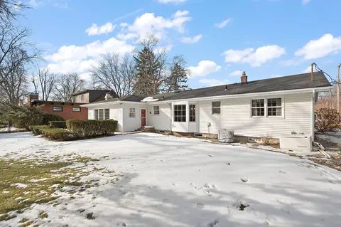 Exterior - 8423 Harrison Ave, Munster, IN 46321 photo 7 of 10