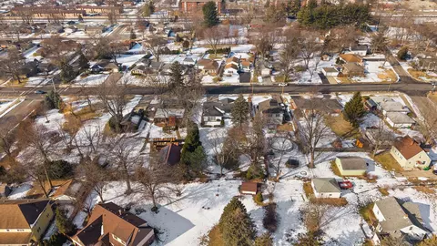 View/Area - 8423 Harrison Ave, Munster, IN 46321 photo 5 of 8