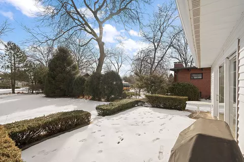 Exterior - 8423 Harrison Ave, Munster, IN 46321 photo 5 of 10