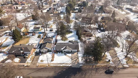 View/Area - 8423 Harrison Ave, Munster, IN 46321 photo 3 of 8