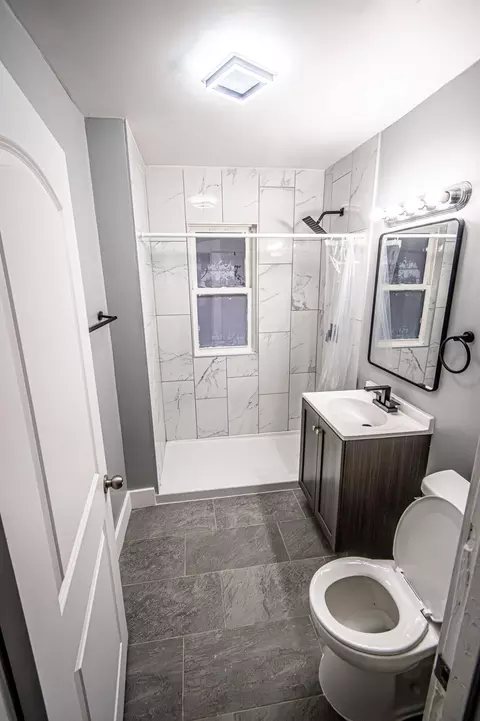 Bath - 4181 Monroe St, Gary, IN 46408 photo 1 of 6