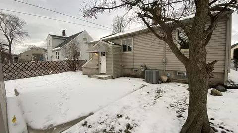 Exterior - 408 N Griffith Blvd, Griffith, IN 46319 photo 7 of 9