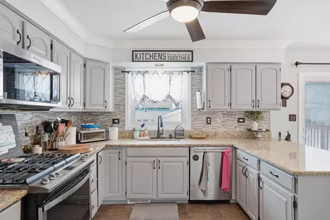 Kitchen - 401 N Lillian St, Griffith, IN 46319 photo 2 of 2