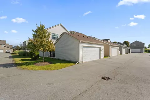 Exterior - 1062 E 115th Ct, Crown Point, IN 46307 photo 3 of 3