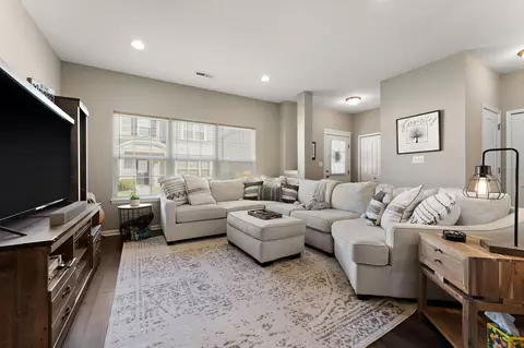 Living - 1062 E 115th Ct, Crown Point, IN 46307 photo 1 of 3