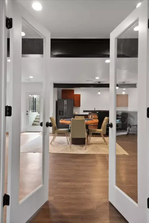 Entry Way - 8183 Old Oak Dr, De Motte, IN 46310 photo 6 of 9