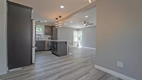 Entry Way - 845 Floyd St, Gary, IN 46403 photo 5 of 5