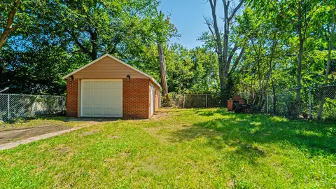 Exterior - 845 Floyd St, Gary, IN 46403 photo 3 of 3