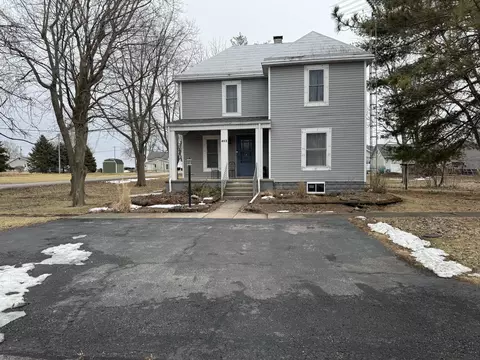 403 S Chestnut St, Earl Park, IN 47942