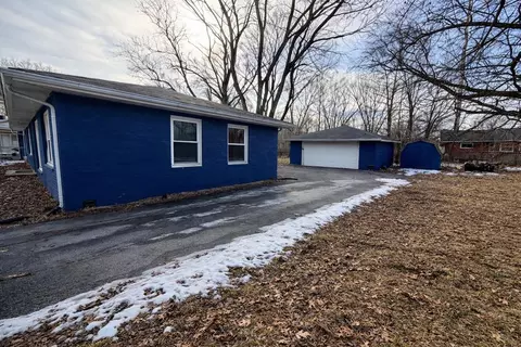 132-136 S Elgin St, Griffith, IN 46319 photo 3