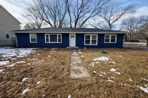 132-136 S Elgin St, Griffith, IN 46319
