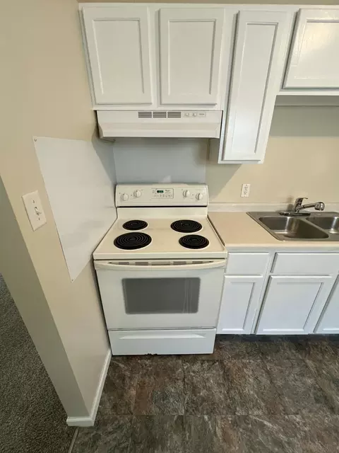 Kitchen - 550 S Wayne St, Gary, IN 46403 photo 1 of 3