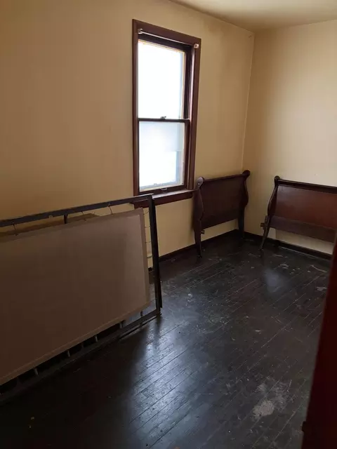 Bedroom - 1516 Steiber St, Whiting, IN 46394 photo 1 of 1