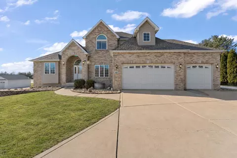 148 Timber Point Ct, Valparaiso, IN 46385