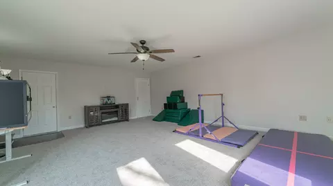 231 Minter Dr, Griffith, IN 46319 photo 13