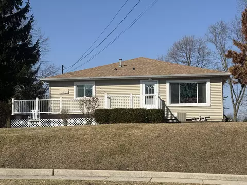 10920 Thielen St, Saint John, IN 46373