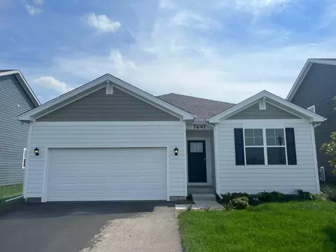 7641 W 105th Pl, Crown Point, IN 46307