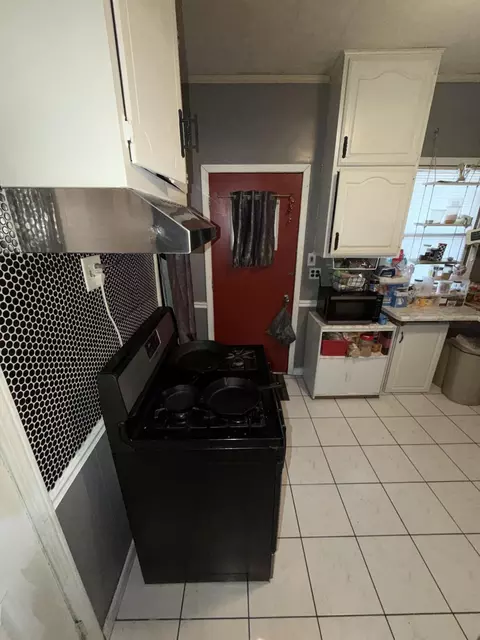 Kitchen - 1623 Central Ave, Whiting, IN 46394 photo 1 of 5